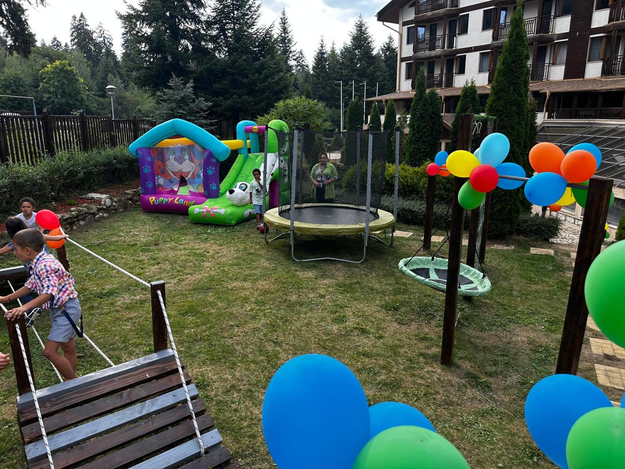 Borovets Holiday Apartments - Different Locations In Боровец Экстерьер фото