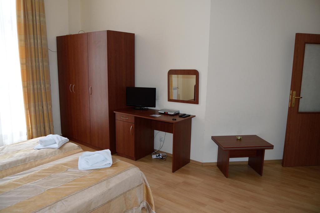 Borovets Holiday Apartments - Different Locations In Боровец Экстерьер фото