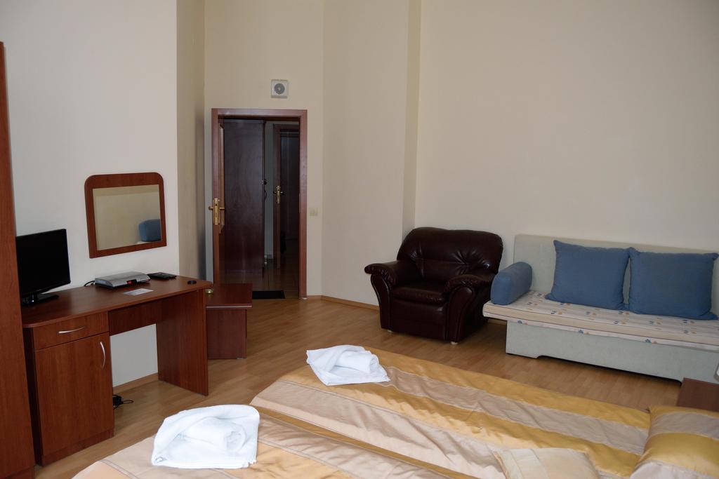 Borovets Holiday Apartments - Different Locations In Боровец Экстерьер фото