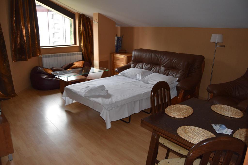 Borovets Holiday Apartments - Different Locations In Боровец Экстерьер фото